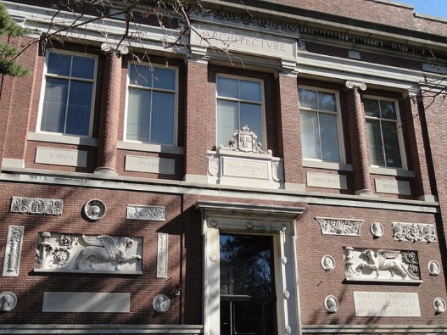 Robinson Hall, at Harvard, home to Graduate School of Design, 1936-72. (Wikipedia)