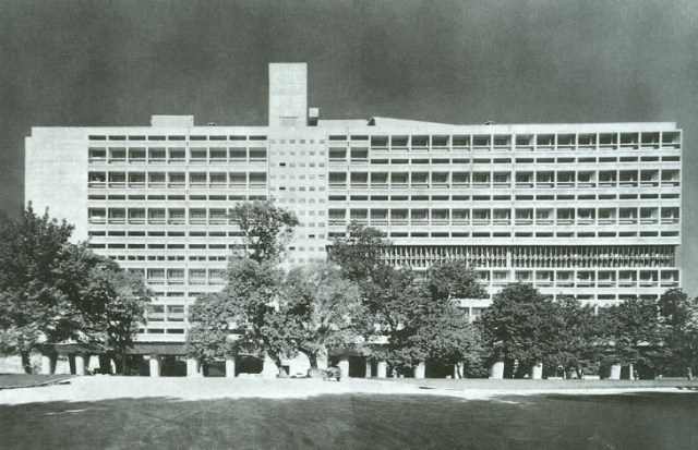 L'Unite d'habitation, by Le Corbusier, in Marseille. (thisistotaltrash.blogspot.com)
