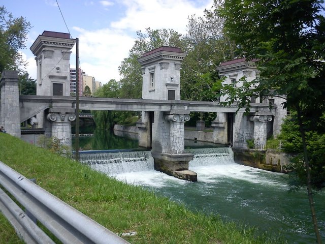 Zapornice na Ljubljanici. (panoramio.com)