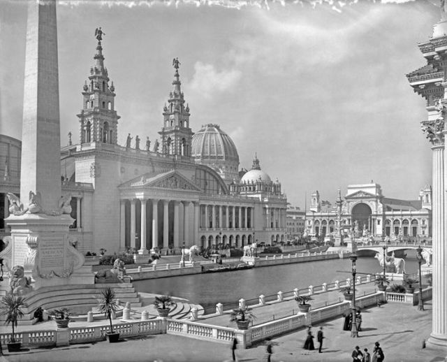 The White City at the World's Columbian Exposition, ;in 1893, in Chicago. (Wikimedia Commons)