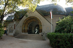 The Hungarian pavilion at an old world's fair. (Financial Times)