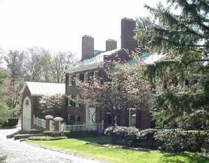 A typical Blackstone Boulevard home. (providenceeastside.com)