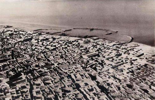 Kuwait City before the oil boom. (kora.com)