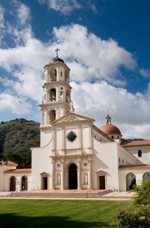 Church at Thomas Aquinas College. (Duncan Stroik Architects)