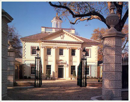 Ionic Villa (1900) by Quinlan Terry. (wirednewyork.com)