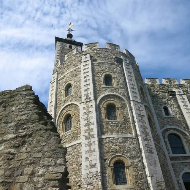 cwvDm9asA_Lw9YsGTQPy8vWLBk0I-11