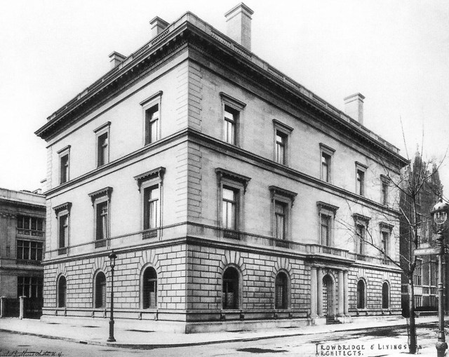 Blumenthal mansion at 710 Park Ave. (nysonglines.com)