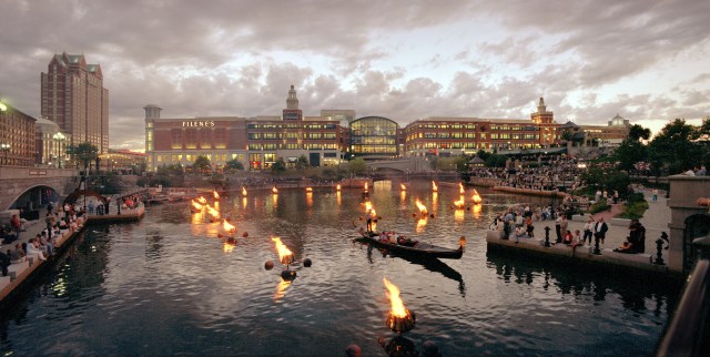 Waterplace Park in 2000 before construction of modernist towers. (Photo by Richard Benjamin)