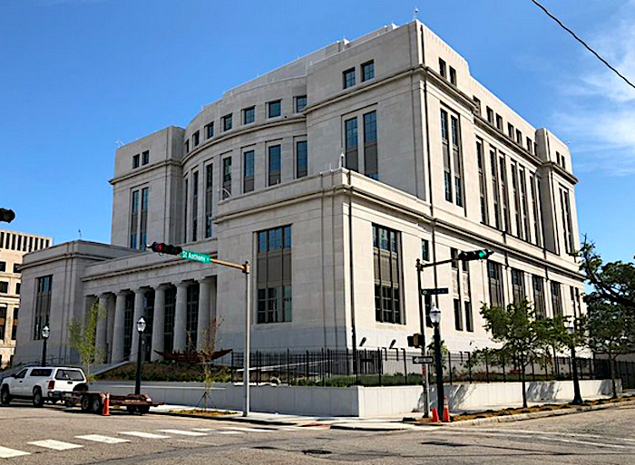 mobile court hartman cox.png